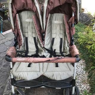 双子・年子 2人乗りベビーカーの画像