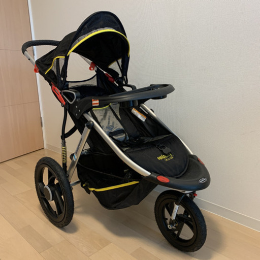 雪道対応　ベビートレンド　ウルトラライトジャガー ベビーカー　3輪バギー