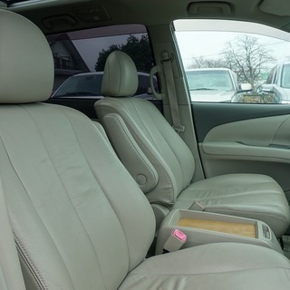 エスティマ　アエラスＧパッケージ　革シート　サンルーフ　４ＷＤ　両側パワースライドドア　修復歴無しエスティマ　アエラスＧパッケージ　革シート　サンルーフ　４ＷＤ　両側パワースライドドア　修復歴無しの画像