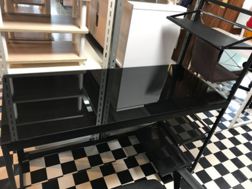 【リサイクルサービス八光　田上店　配達・設置OK】強化ガラスブラック　デスクセット