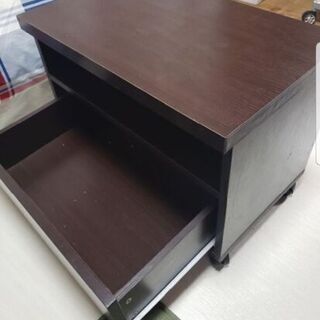 小さいテレビ台　キャスター付きの画像
