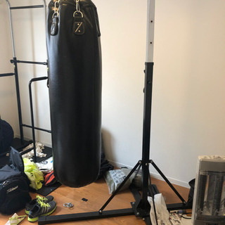 ほぼ新品　サンドバッグセットandグローブ付