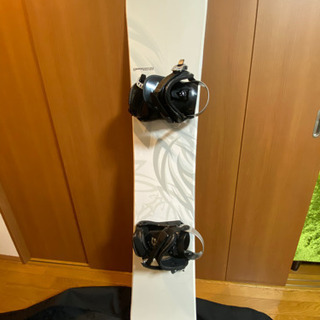 【無料】　スノーボード　板（160cm）zuma wave2　白...