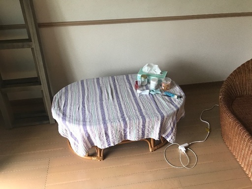 籐　ローテーブル　ガラス
