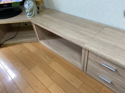テレビボード兼キャビネット