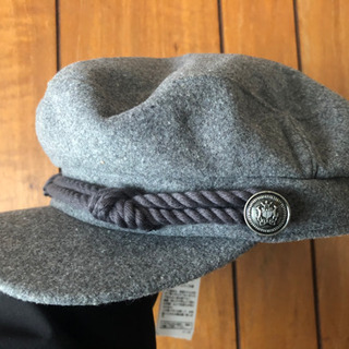 新品のキャップ