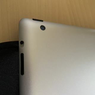 Apple アップル iPad（第4世代） Wi-Fiモデル 32GBの画像