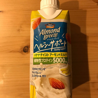 アーモンドブリーズ　バナナテイスト
