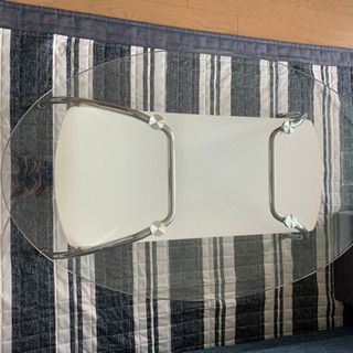 ガラス天板センターテーブルの画像