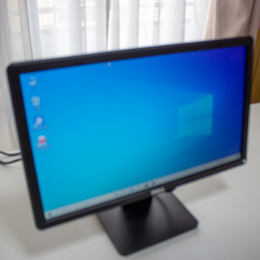 18.5インチ  ワイド液晶モニター