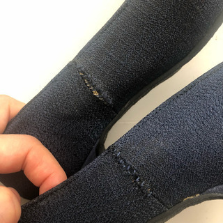 定価8000円ほど ロイヤルブルーのシンプルなパンプスの画像