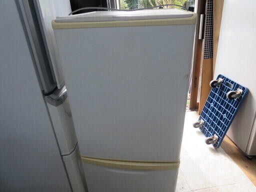 Panasonic冷蔵庫138L　2011年製　NR-B143W-W