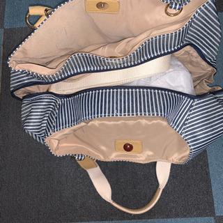 バッグ　ストライプ柄の画像