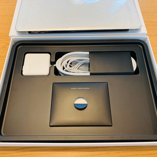 最終値下げ 2017 MacBook Air 【充電76回、美品】