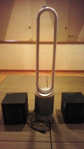 ダイソン空気清浄機能付きファン扇風機　ホワイト／シルバー