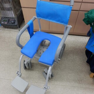 車椅子 シャワー用車イス ウチダ シャワーキャリー 介護用車いす...