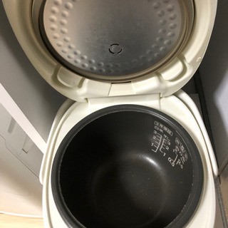 炊飯器  3合炊きの画像