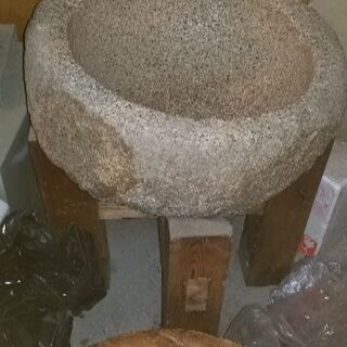 臼と杵、釜戸及び釜付き