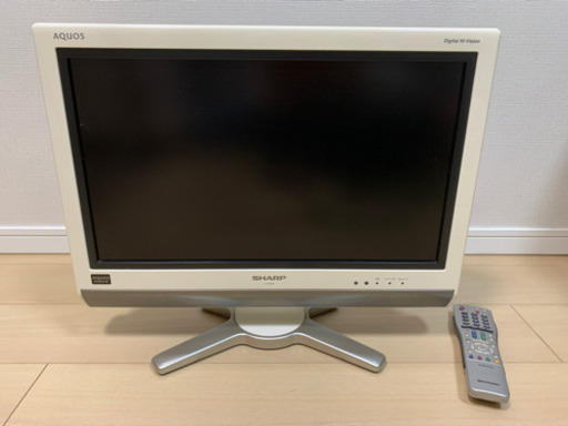 【美品】SHARP 液晶カラーテレビ　20型　B-CASカード付き