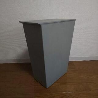 差し上げます。 おしゃれゴミストッカー