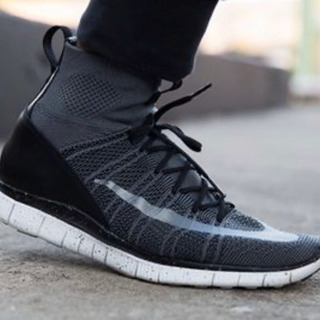 定価21,600円 NIKE ナイキフリーフライニットマーキュリアル 28cmの画像