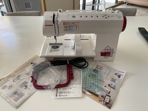世界のスマホで操作できる刺繍ミシン。 Ij521  ジャノメミシン