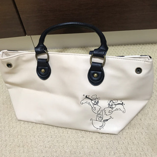 チップアンドデール ハンドバックの画像