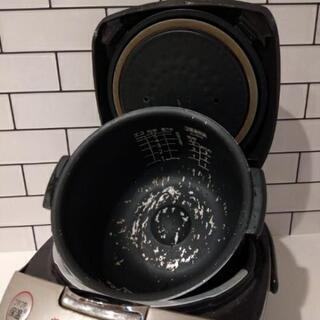 【取引中】タイガー炊飯器 5.5合の画像