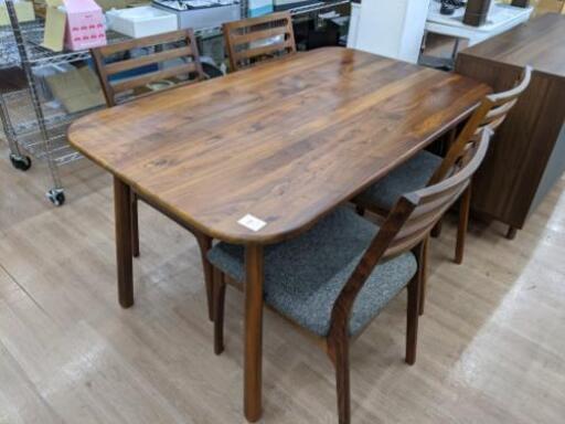 【シギヤマ家具】ダイニングセット 椅子4脚付 天然木製 ※定価10〜12万円（着払い可★自社配送時）