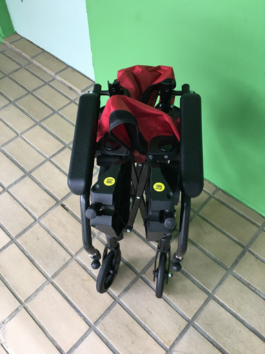 折り畳み車椅子