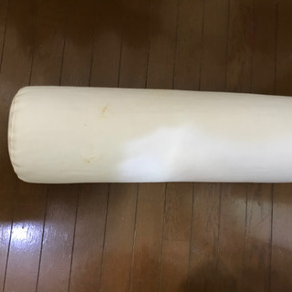 白い細長い丸いクッション　2つセット