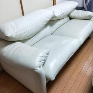 イタリアンレザーソファー白３人掛け＃持ち帰れる方限定の画像