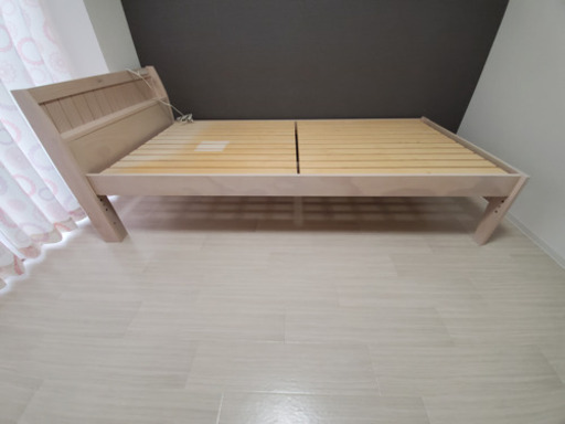 ??綺麗なシングルサイズのベッド??