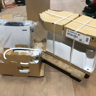 未使用　タカラスタンダード　便器　手洗い付きタンク　2点セット　...