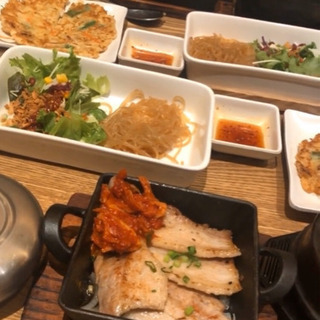 ＊異国料理食べに行きましょ〜🌟🌟 − 東京都
