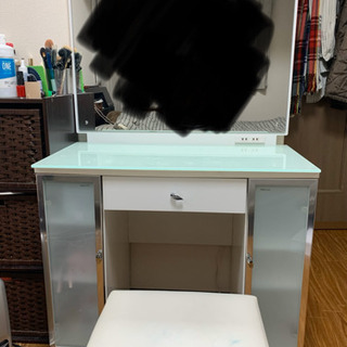 化粧台　100vコンセント付き