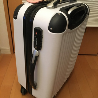 【受付終了】【無料】スーツケースの画像