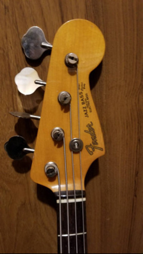 フェンダー　人気色　廃盤　ベース　エレキ　fender