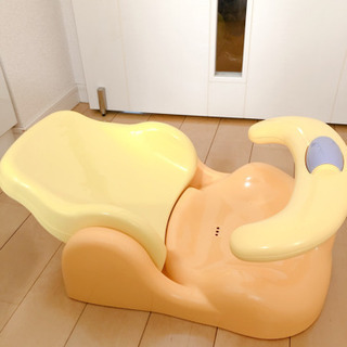 アップリカ　バスチェア　ベビー　の画像