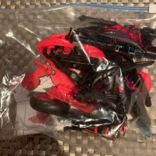 トランスフォーマー大小合わせて11体の画像