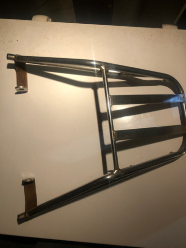 SR400 サドルサポート　キャリア　パーツ　バイク