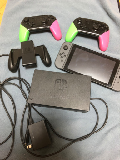 任天堂switch、プロコン2つセット