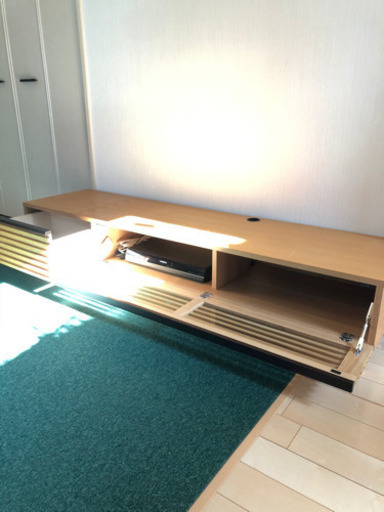 木　格子デザイン　テレビ台　ロータイプ　ローボード　収納　大型液晶テレビも設置可能です