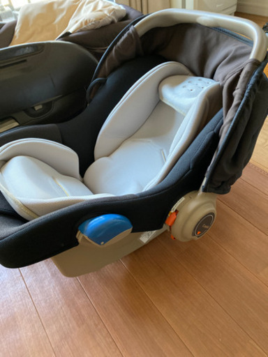 コンビ5wayベビーカー、ネムリラ　オートスインガー、沐浴用マット、バンボチェアー、