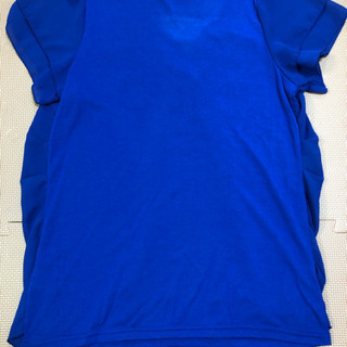 カットソー　Tシャツ　青の画像