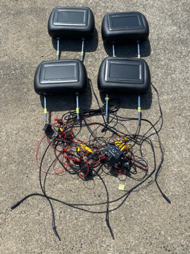 ヘッドレストモニター