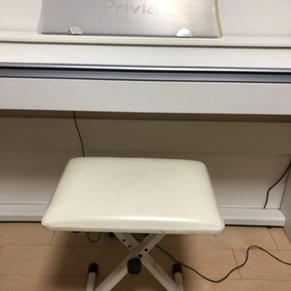 CASIO PX 735 ホワイト PRIVIA 電子ピアノ