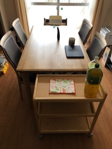 大丸で買ったテーブル