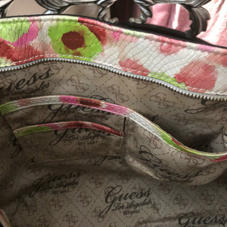 GUESSバッグ  1万6千円からの値下げの画像