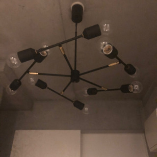 お洒落な電球の照明器具の画像